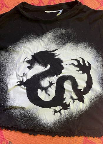 Kızlar için Siyah Uzun Kollu Gotik Baskılı Tişört - Görsel 2