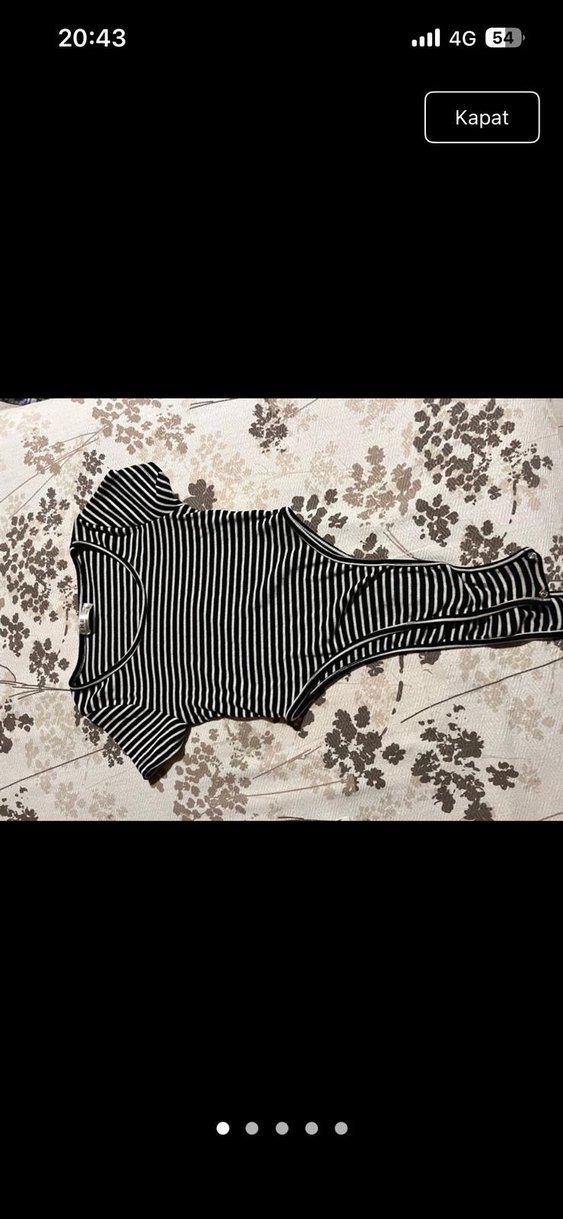 Siyah Beyaz Çizgili Elastik Kadın crop zıbın - Görsel 4