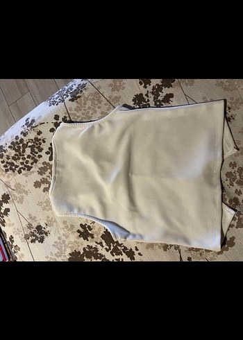 Fiyonklu beyaz crop yelek - Görsel 5