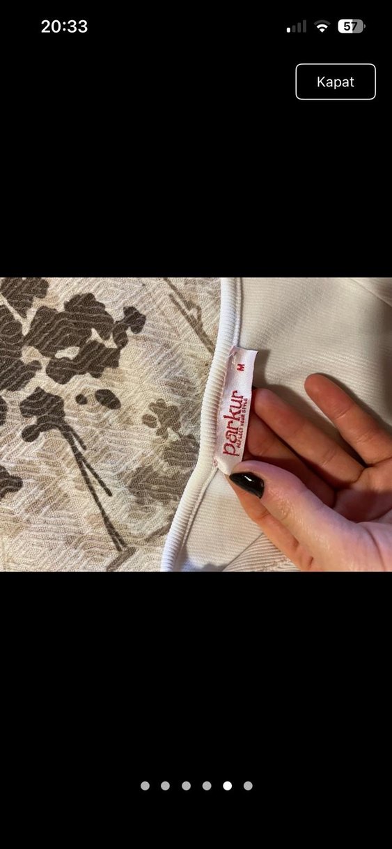 Fiyonklu beyaz crop yelek - Görsel 4