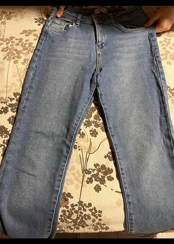 Kadın Mavi Beli Kemerli Dar Paça Kot Pantolon - Görsel 4