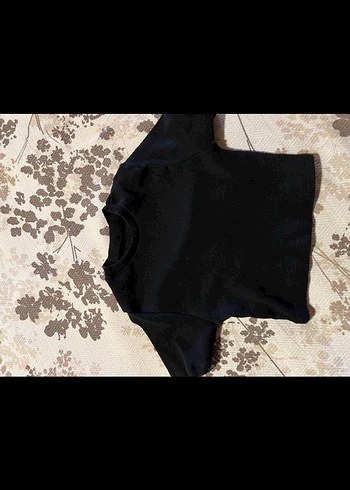 Kısa Kollu Siyah Crop Top - Görsel 3