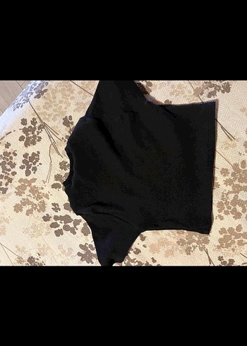 Kısa Kollu Siyah Crop Top - Görsel 4
