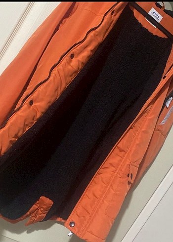 Turuncu Kapüşonlu içi polarlı mont - Görsel 7
