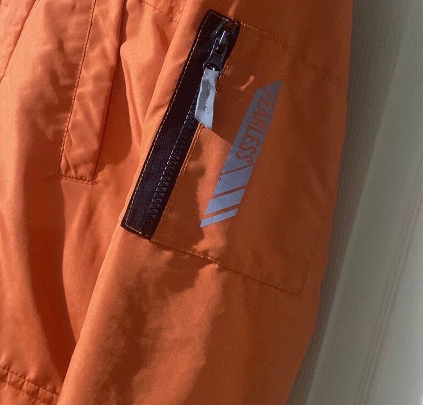 Turuncu Kapüşonlu içi polarlı mont - Görsel 4