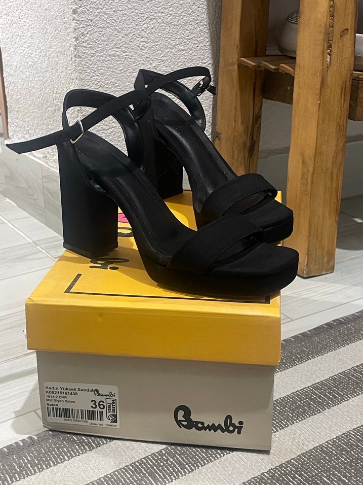 Bambi Siyah Tokalı Blok Topuklu Kadın Ayakkabı - Görsel 2