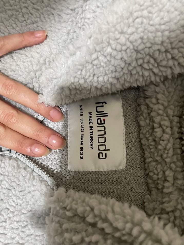 Gri Kadın Kapüşonlu Peluş Ceket - Görsel 2