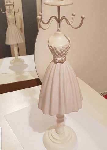 Beyaz Kadın Figürlü Takı Askısı - Görsel 3