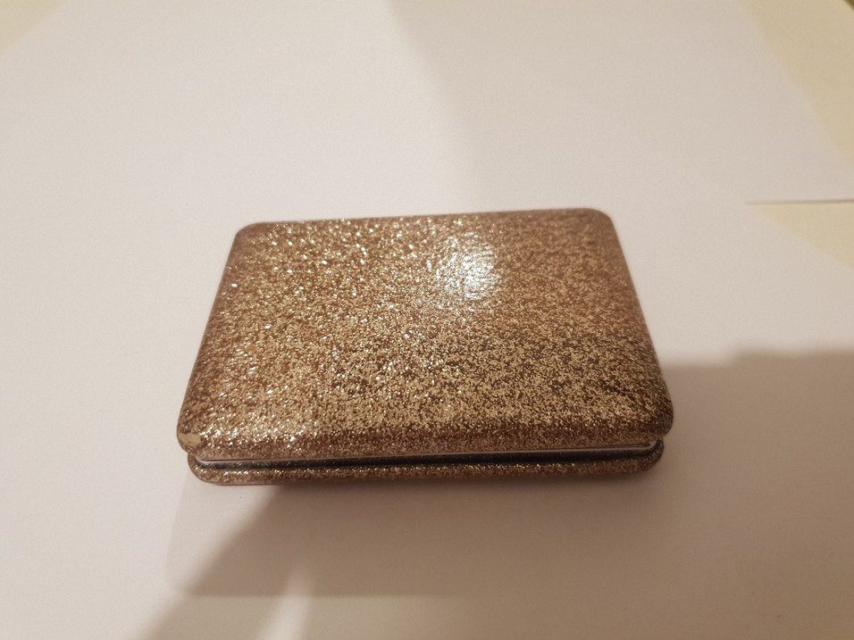 Parlak Altın Kadın Canta Aynasi - Görsel 2