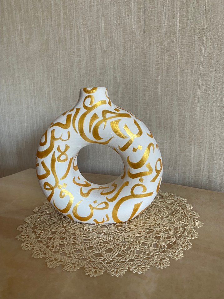 Beyaz ve Altın Renkli Dekoratif Vazo Seti - Görsel 5