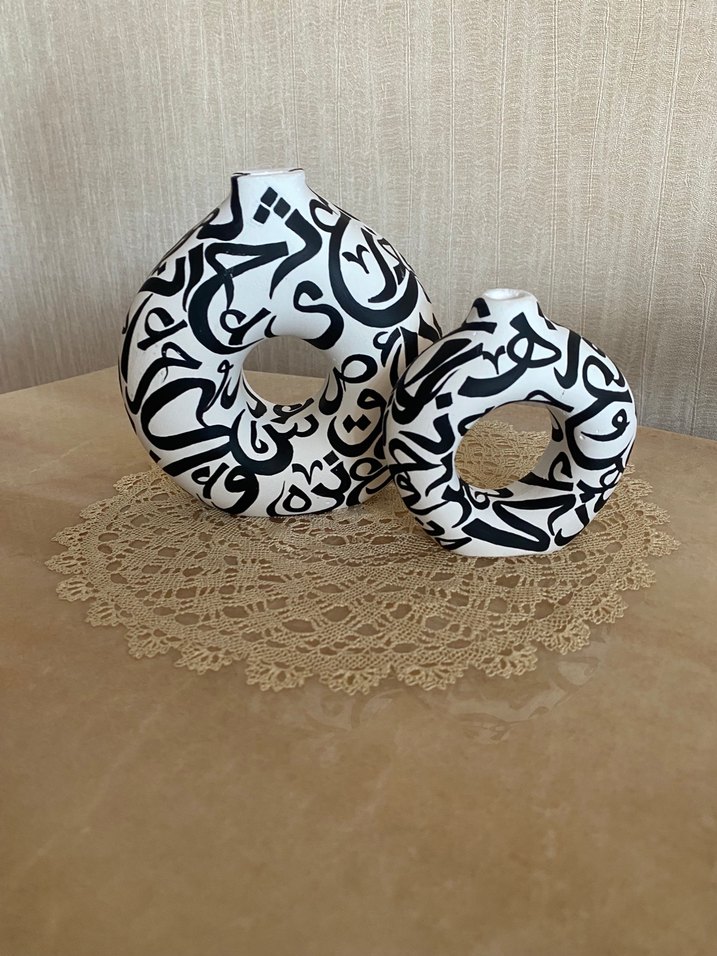 Beyaz ve Altın Renkli Dekoratif Vazo Seti - Görsel 4