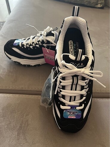 36,5 Beden siyah Renk Skechers spor ayakkabı