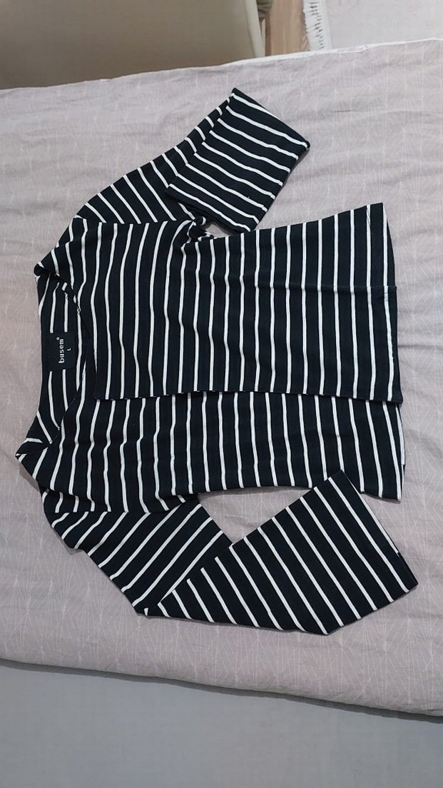 Kadın Siyah Çizgili Uzun Kollu hırka - Görsel 2