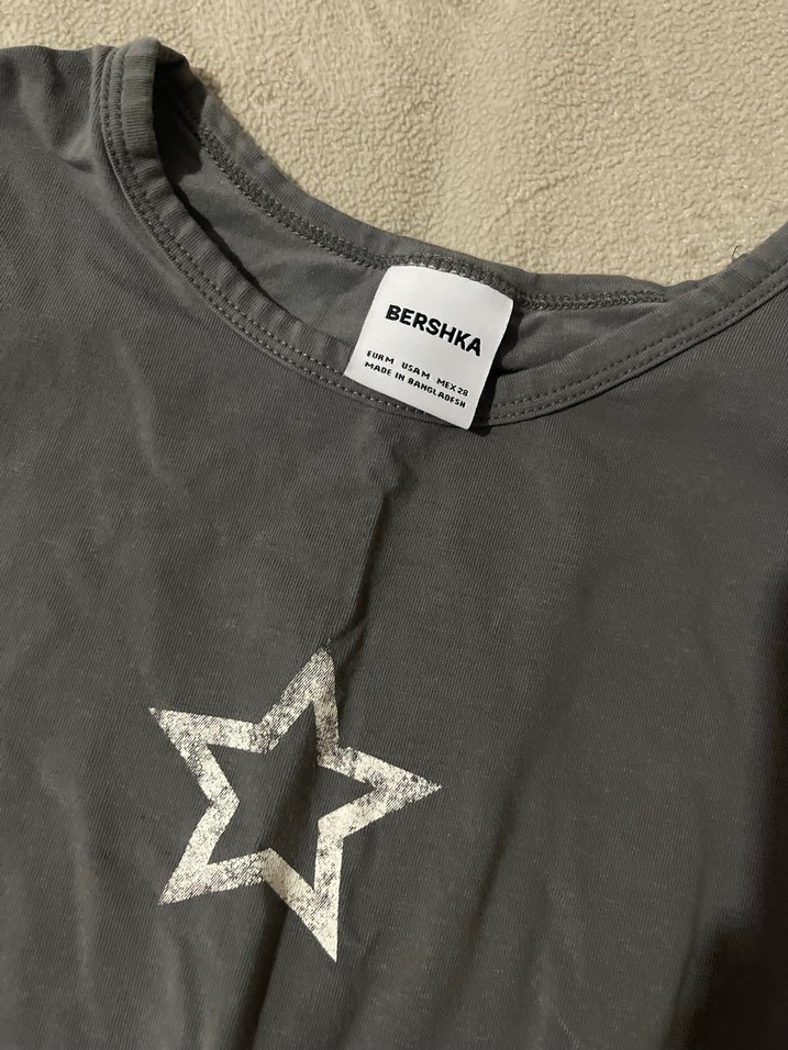 Gri Kısa Kollu Kız Tişörtü Yıldız Baskılı - Görsel 3