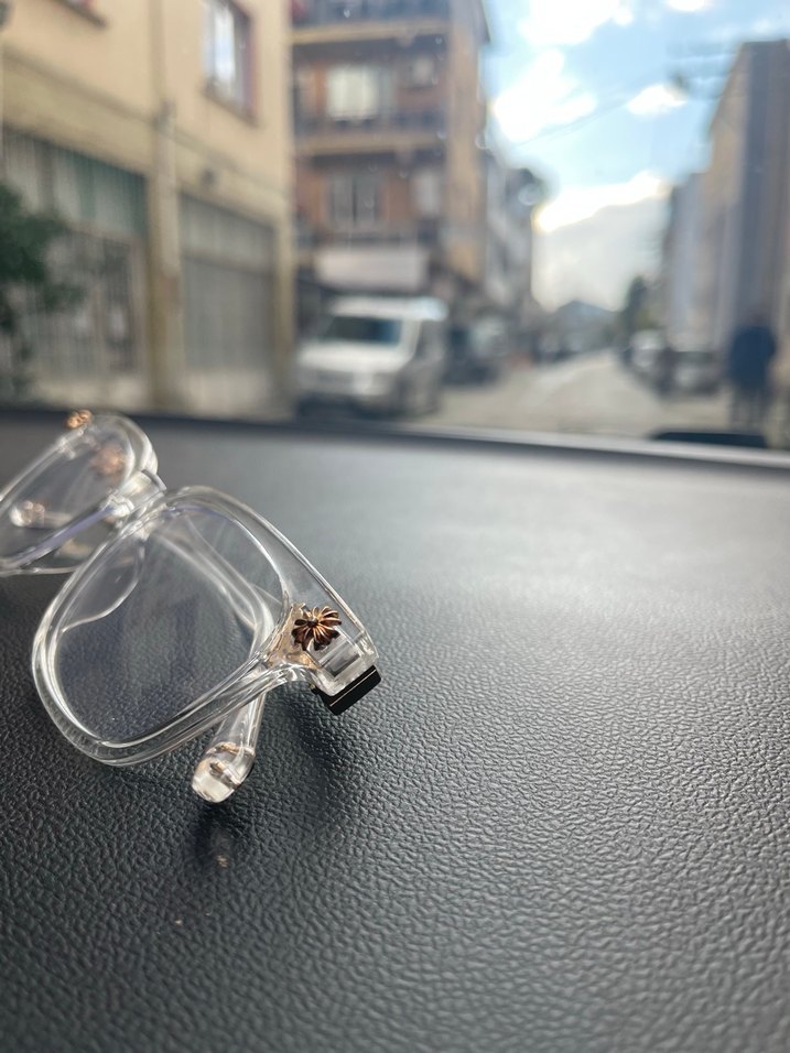 Bej Şeffaf Kadın Gözlüğü - Görsel 3