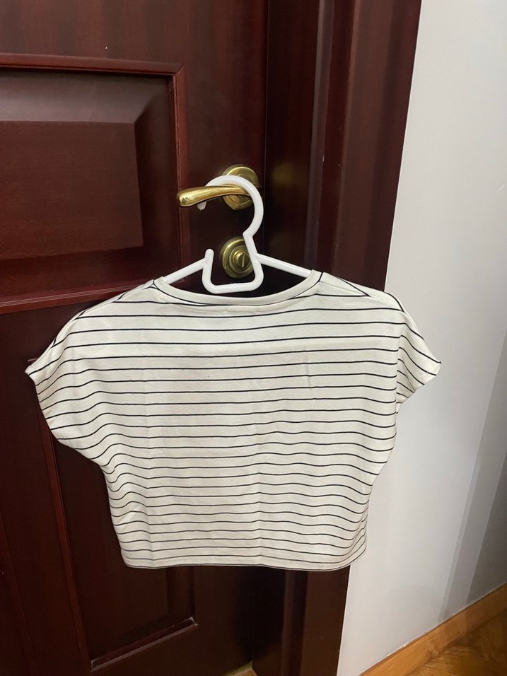 Beyaz Çizgili Kısa Kollu Kadın Tişört Crop - Görsel 2