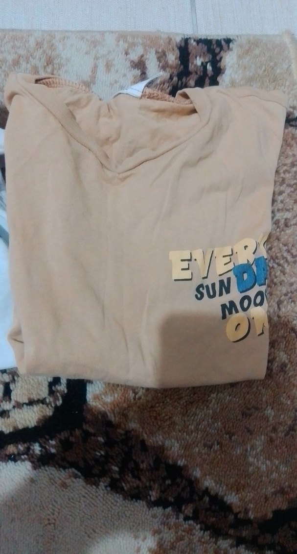 5 yaş için t-shirt 3 adet 1 adet pantolon - Görsel 2