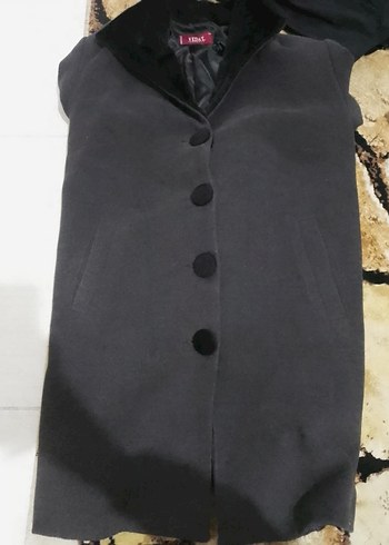 Kürk Detaylı Gri Uzun Kadın Kaban - Görsel 2