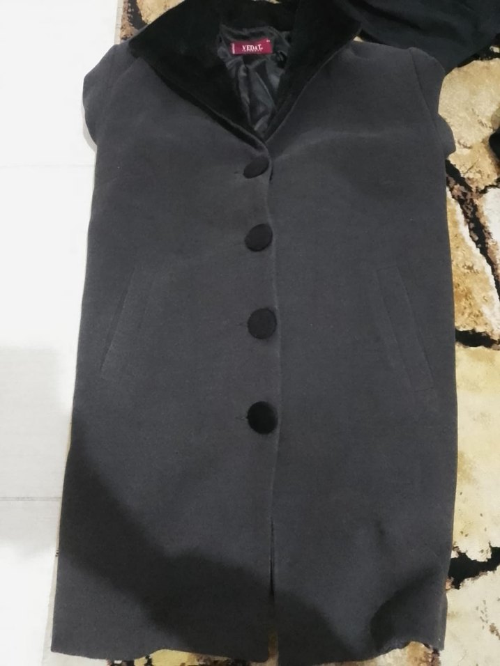 Kürk Detaylı Gri Uzun Kadın Kaban - Görsel 2