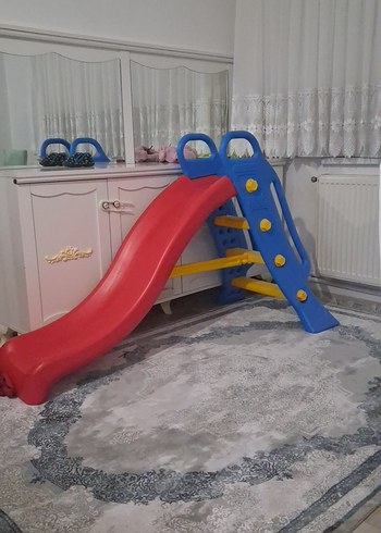 Renkli Plastik Kaydırak - Görsel 3