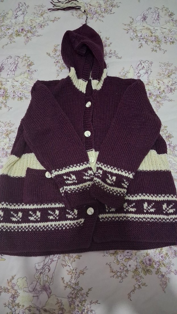 Bordo Kapüşonlu Örgü Kız Hırka - Görsel 3