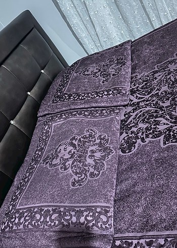 Karaca Mürdüm İşlemeli Yatak Örtüsü - Görsel 4