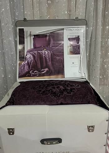 Karaca Mürdüm İşlemeli Yatak Örtüsü - Görsel 5