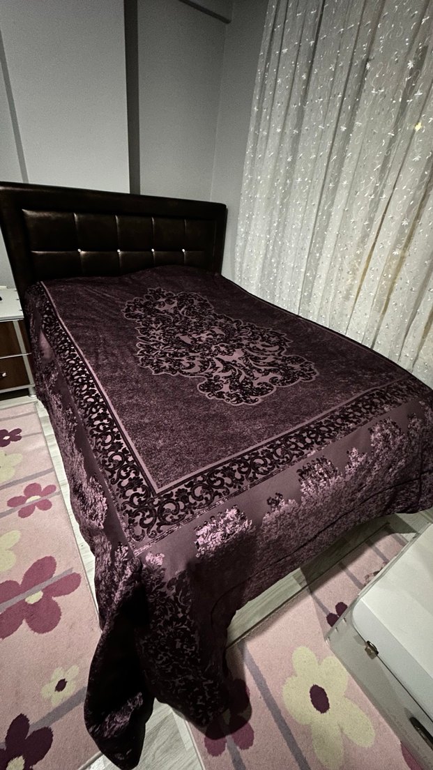 Karaca Mürdüm İşlemeli Yatak Örtüsü - Görsel 2