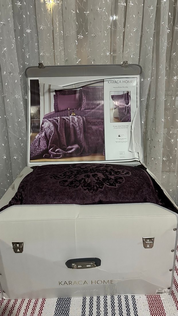 Karaca Mürdüm İşlemeli Yatak Örtüsü - Görsel 5