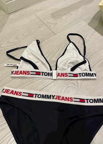 Tommy Jeans Kırmızı Siyah İpli Bikini - Görsel 4