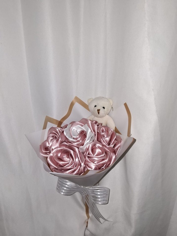 Pudra Kurdele Çiçek Buketi (Ayıcıklı) - Görsel 3