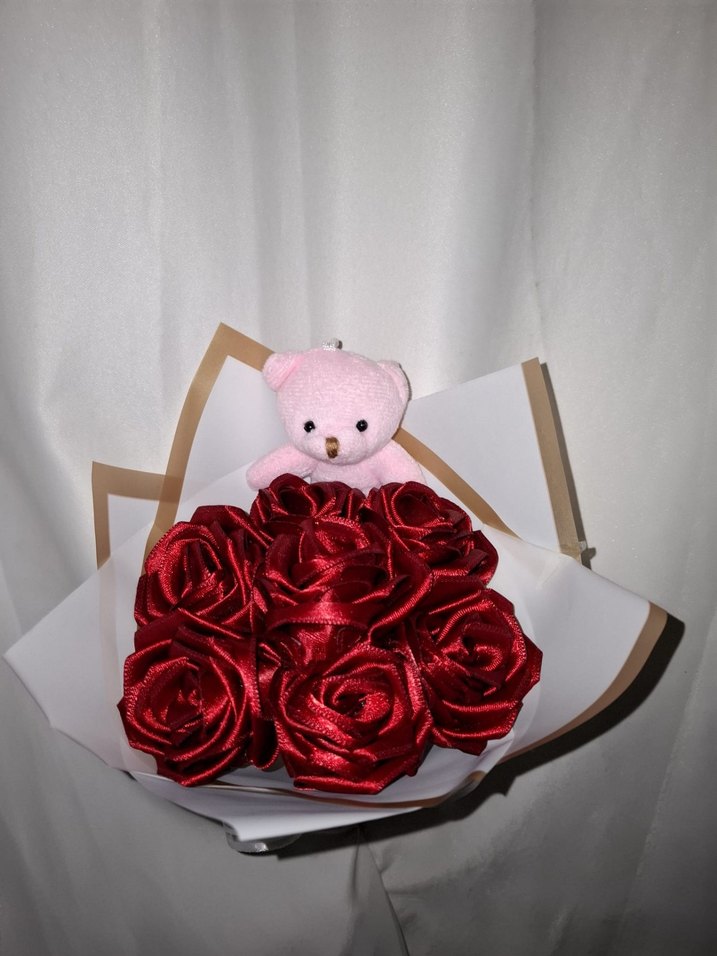 Bordo Kurdele Çiçek Buketi (Pembe Ayıcıklı) - Görsel 4