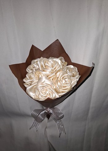 Krem Kurdele Çiçek Buketi - Görsel 4