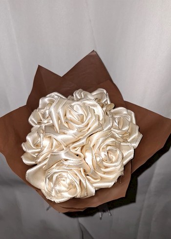 Krem Kurdele Çiçek Buketi - Görsel 5