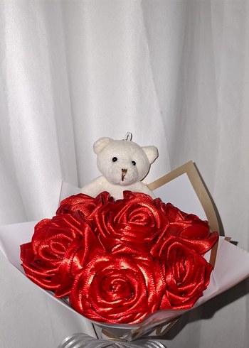 Kırmızı Kurdele Çiçek Buketi (Ayıcıklı) - Görsel 5