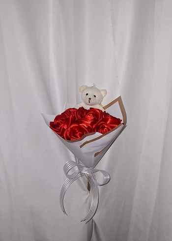 Kırmızı Kurdele Çiçek Buketi (Ayıcıklı) - Görsel 3