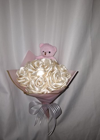 Krem Kurdele Çiçek Buketi (Pembe Ayıcıklı) - Görsel 2