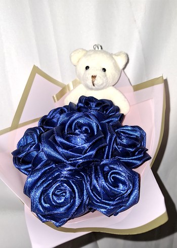 Gece Mavisi Kurdele Çiçek Buketi (Ayıcıklı) - Görsel 2