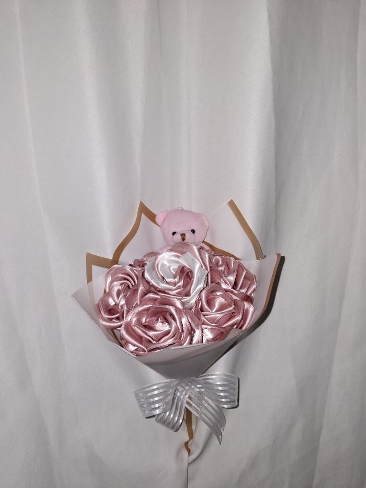 Pudra Kurdele Çiçek Buketi ( Pembe Ayıcıklı) - Görsel 2