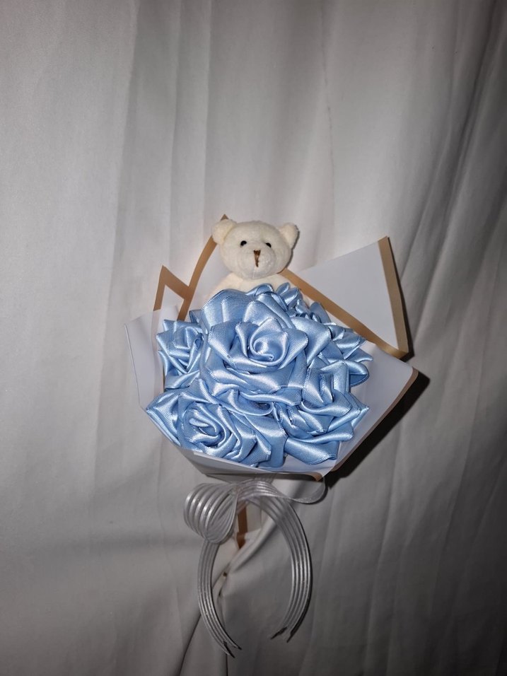 Mavi Kurdele Çiçek Buketi (Ayıcıklı) - Görsel 2