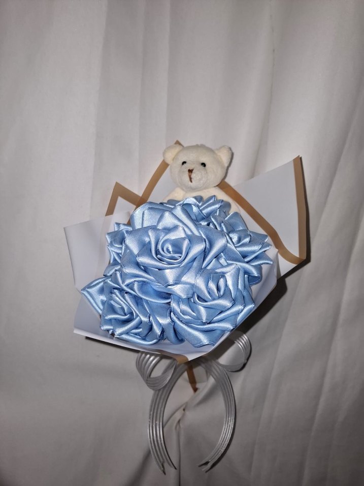 Mavi Kurdele Çiçek Buketi (Ayıcıklı) - Görsel 3