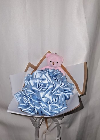 Mavi Kurdele Çiçek Buketi (Pembe Ayıcıklı) - Görsel 4