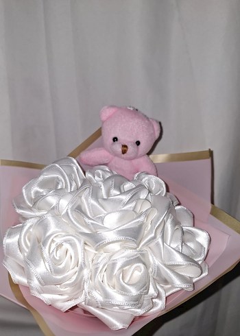 Beyaz Kurdele Çiçek Buketi (Pembe Ayıcıklı) - Görsel 5