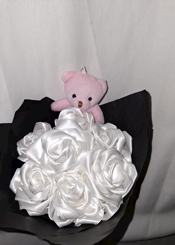 Beyaz Kurdele Çiçek Buketi (Pembe Ayıcıklı) - Görsel 5