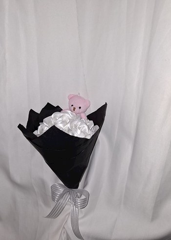 Beyaz Kurdele Çiçek Buketi (Pembe Ayıcıklı) - Görsel 4