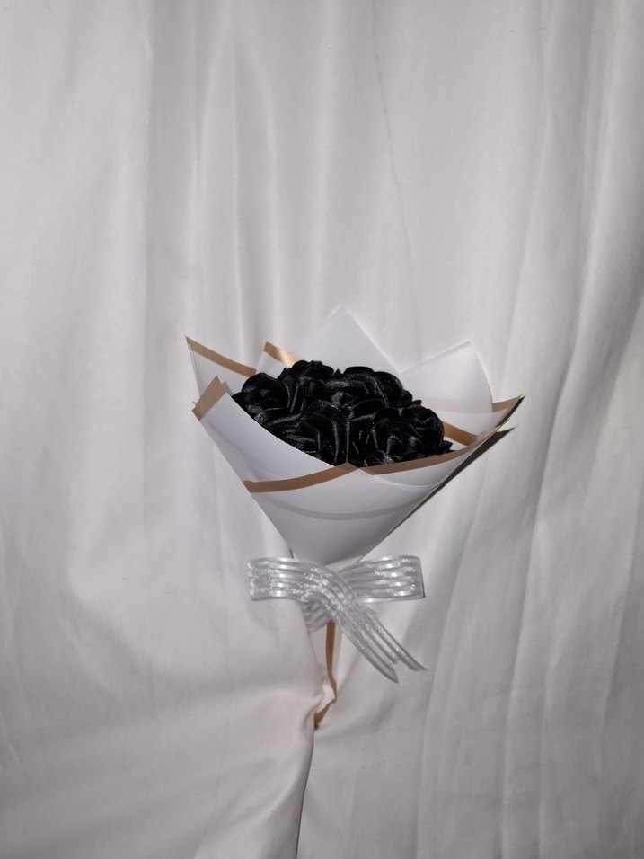 Siyah Kurdele Çiçek Buketi - Görsel 5