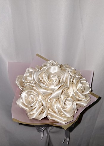 Krem Kurdele Çiçek Buketi - Görsel 4