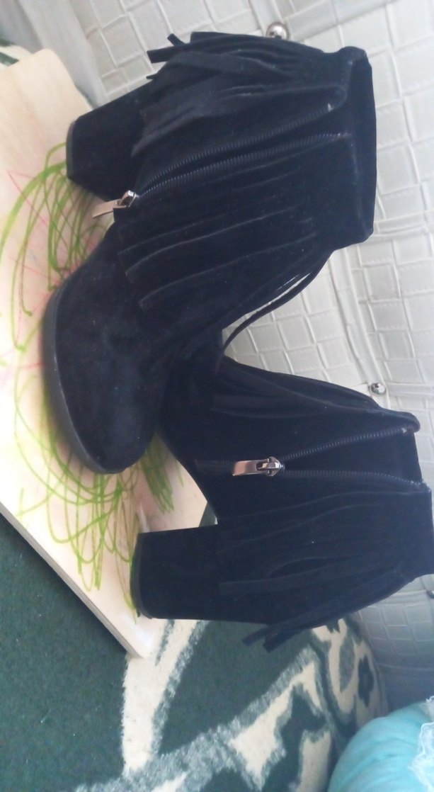 Siyah Süet Püsküllü Kadın Dolgu Topuk Bot - Görsel 4