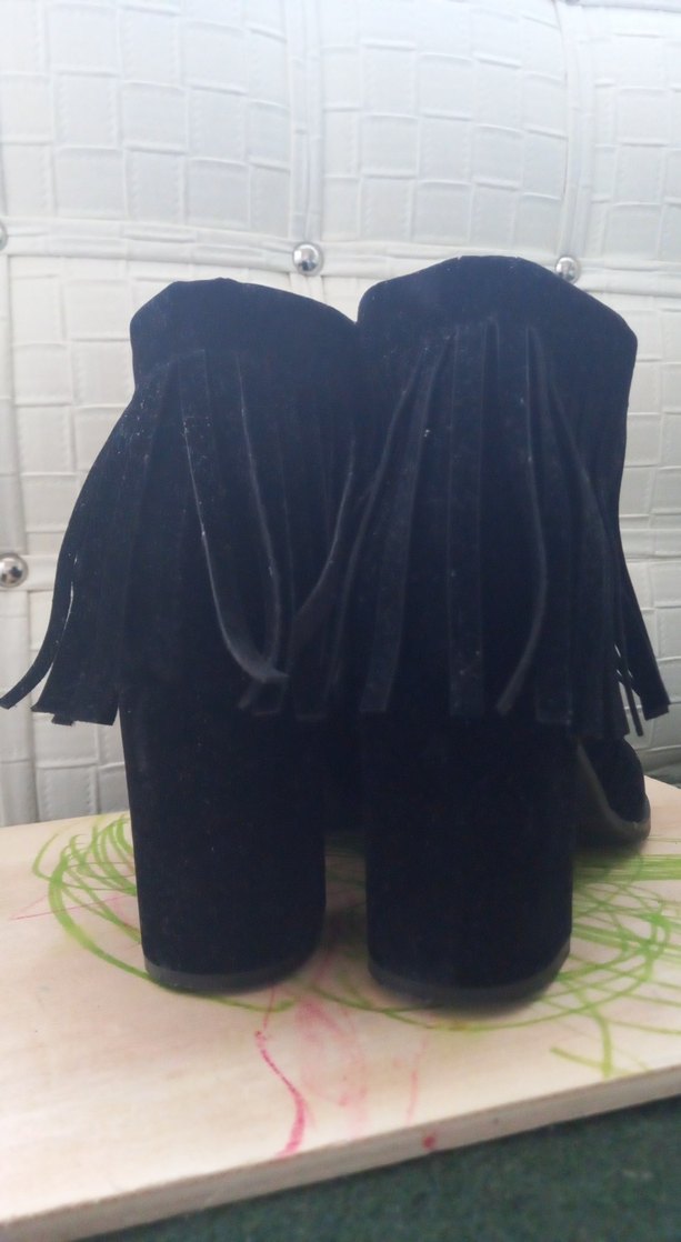 Siyah Süet Püsküllü Kadın Dolgu Topuk Bot - Görsel 3