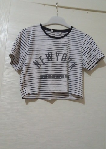 Beyaz Çizgili Baskılı Crop Top - Görsel 2